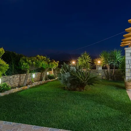Vilă Villas Roumeli *